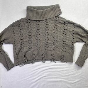 BKE Buckle Oversized Distressed Cropped Sweater Womens M Cute turtleneck 1768